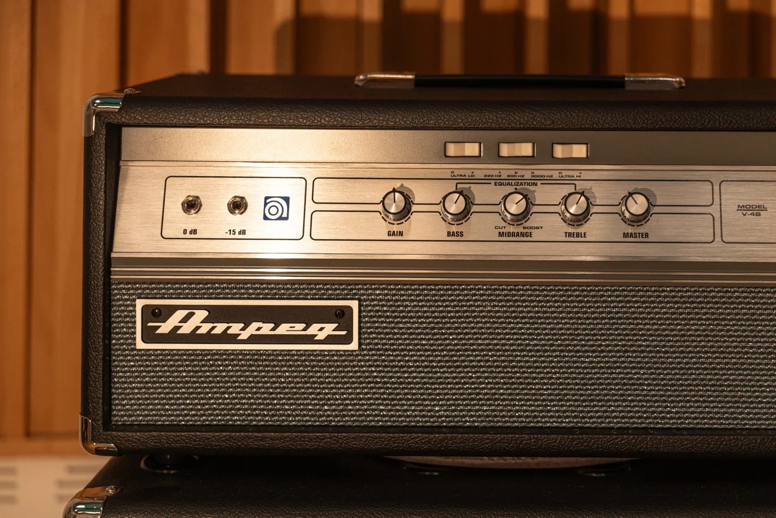 Ampeg V4B bass amplifier